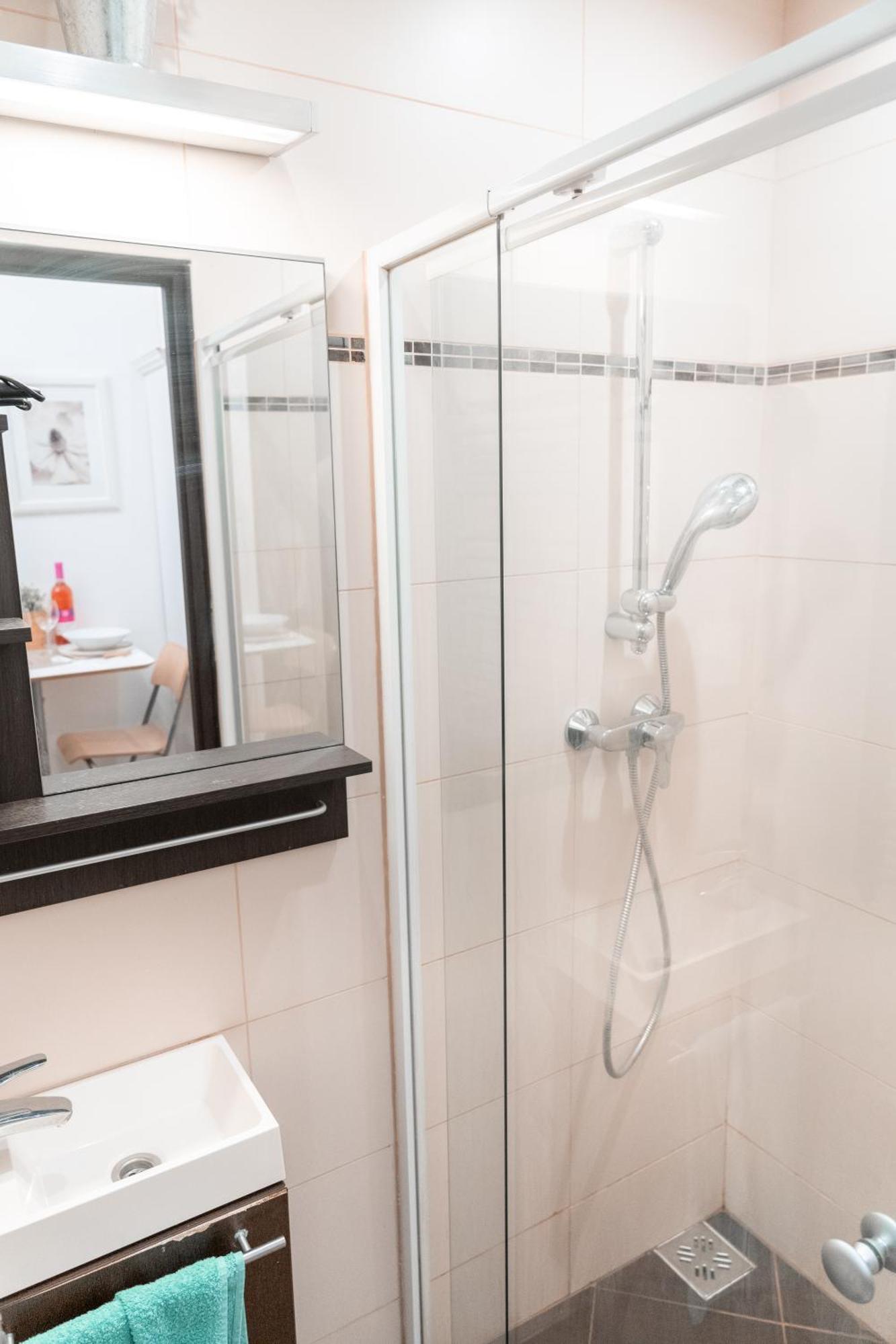 Bakats Square Premium Apartment With Ac Budapest Esterno foto