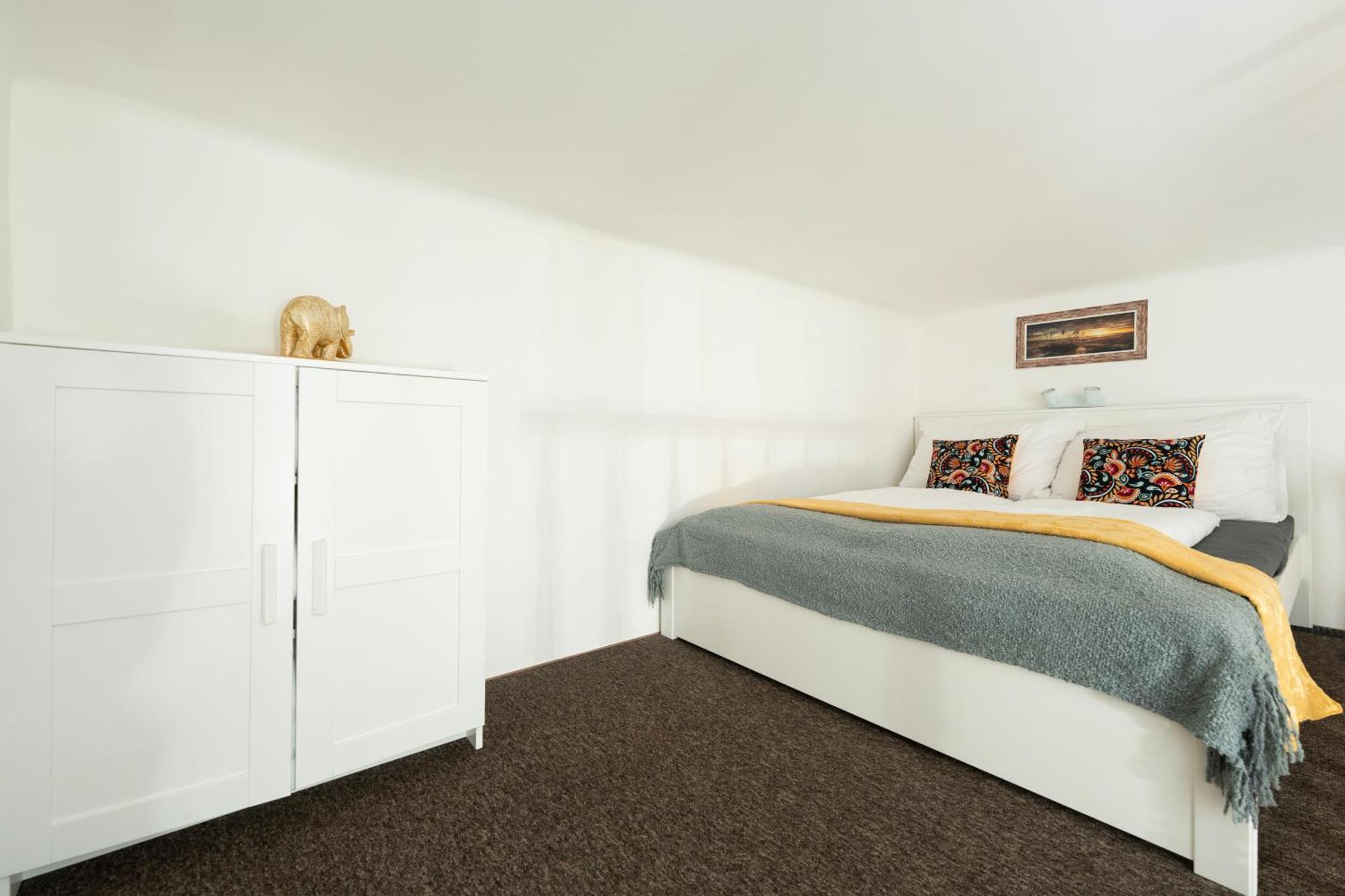 Bakats Square Premium Apartment With Ac Budapest Esterno foto